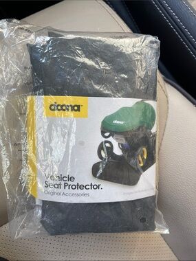 Doona seat protector